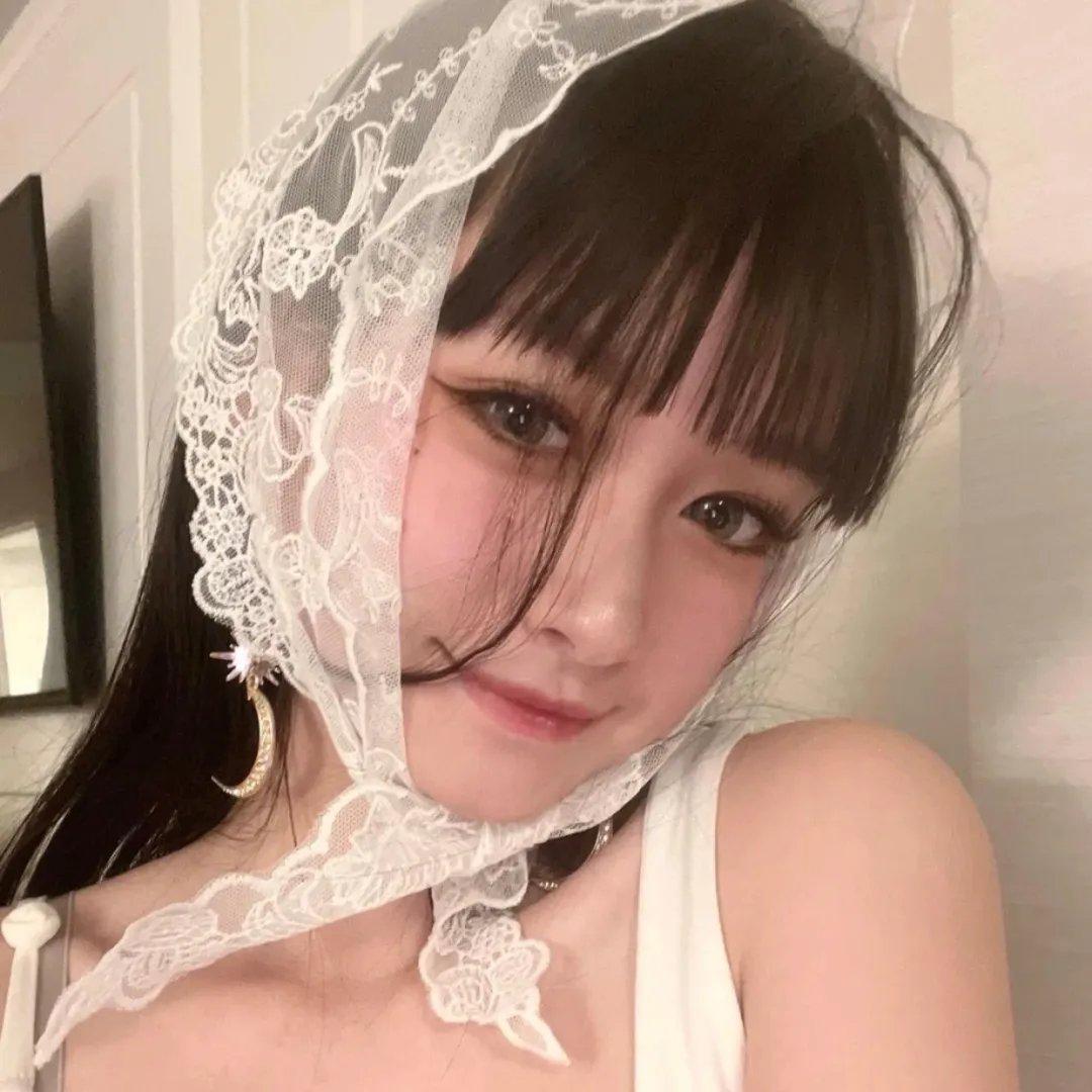 劳拉·马尔斯的眼睛